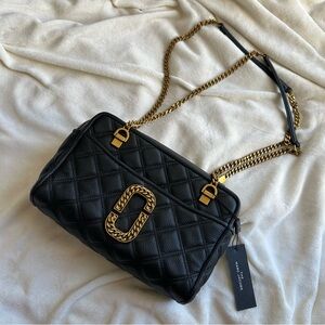 Marc Jacobs • The status Black shoulder Bag with gold hardware
